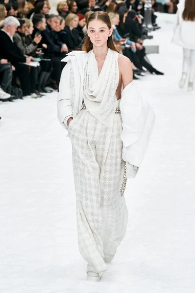Look 67